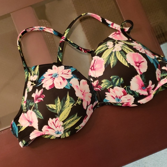 Shade & Shore floral padded bikini top - 38B EUC - Picture 3 of 9